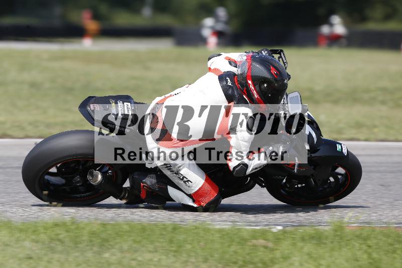 /45 10.08.2025 Plüss Moto Sport ADR/Freies Fahren/77